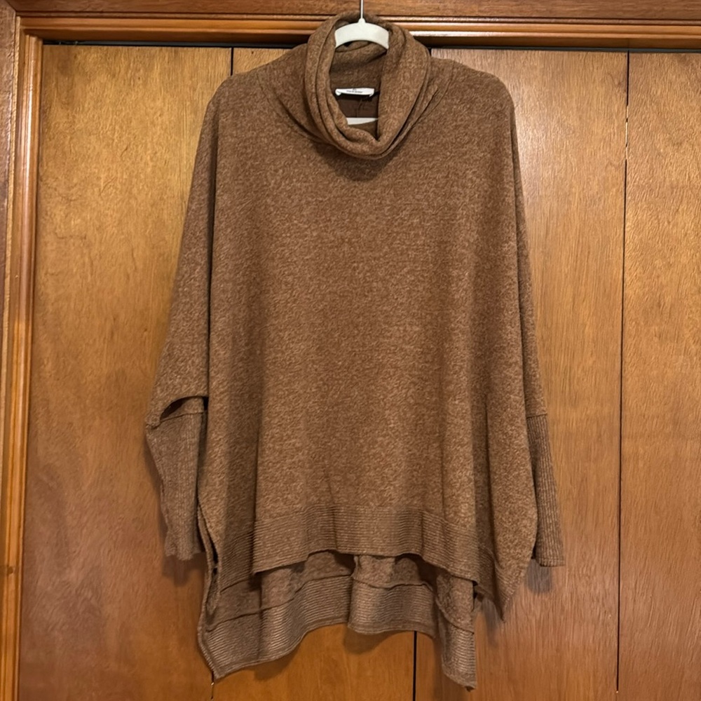 ⭐️ Dolman sleeve cowl neck sweater.  Size XL